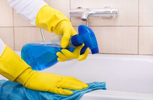 Carpet cleaning for flats and apartments in Shoreditch with narrow access