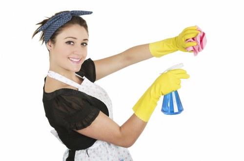 Local cleaning team carrying out a detailed Shoreditch deep clean